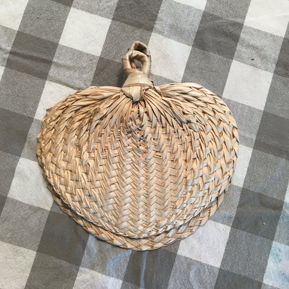 Set of 2 - Boho Woven Straw Fan - Picture 3 of 3